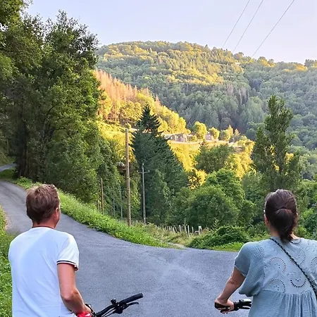 Maison De Vacances, Au Calme En Pleine Nature, Le Frene * Lacrouzette